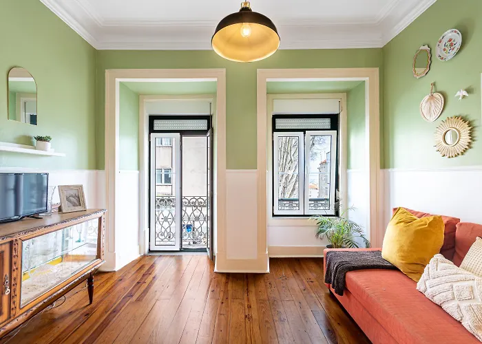 Spacious Apartment With Terrace At Graca