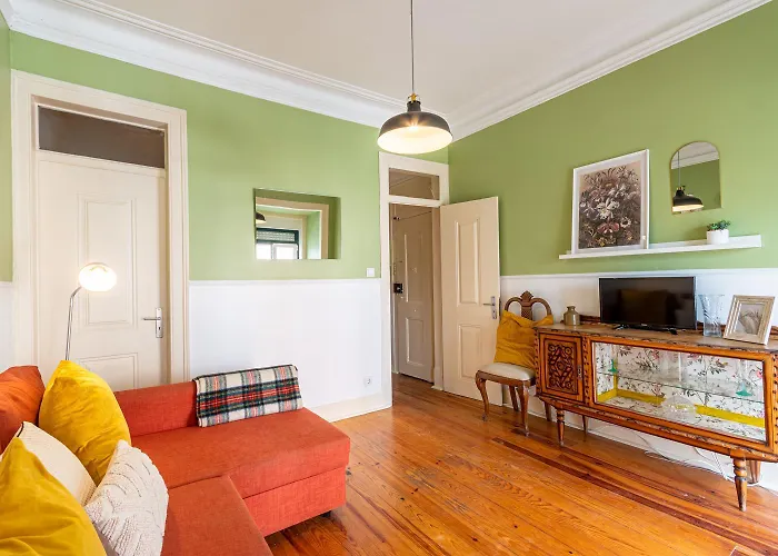 Spacious Apartment With Terrace At Graca