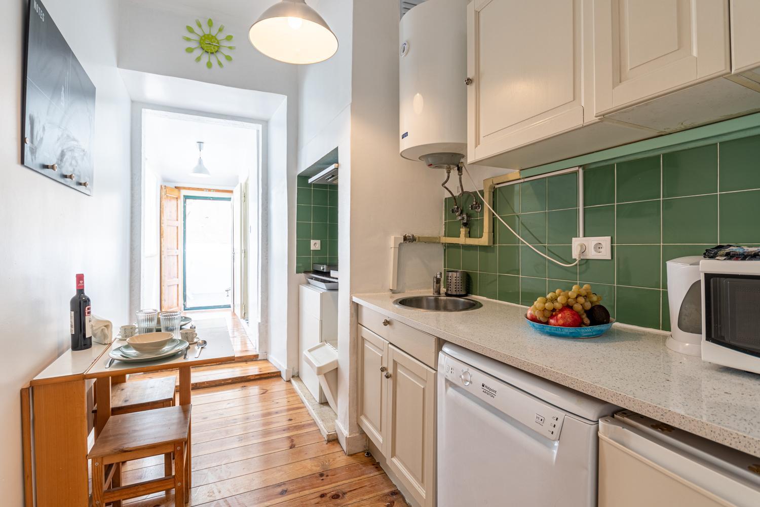 Spacious With Terrace At Graca * Lisbon