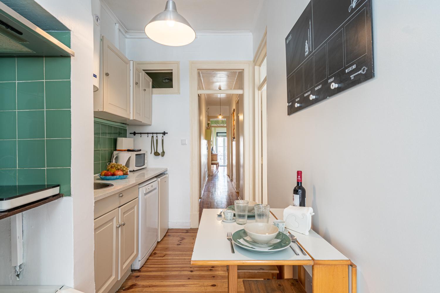 Spacious With Terrace At Graca Apartment